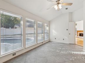 1404  Waterside Drive , Dallas Texas 75218