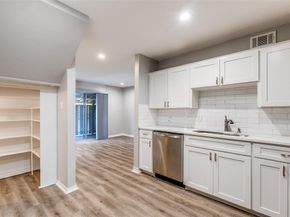 15909  Archwood Lane  1026, Dallas Texas 75248