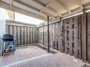 15909  Archwood Lane  1026, Dallas Texas 75248