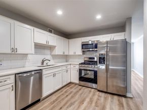 15909  Archwood Lane  1026, Dallas Texas 75248