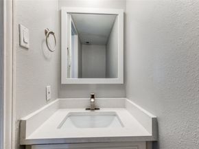 15909  Archwood Lane  1026, Dallas Texas 75248