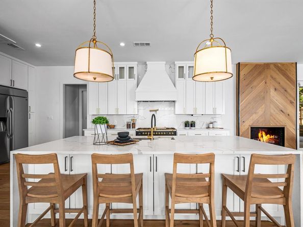 10424  Remington Lane , Dallas Texas 75229