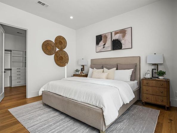 10424  Remington Lane , Dallas Texas 75229