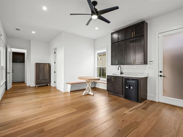 10424  Remington Lane , Dallas Texas 75229