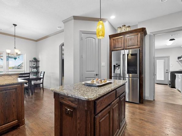 2575  Wincrest Drive , Rockwall Texas 75032