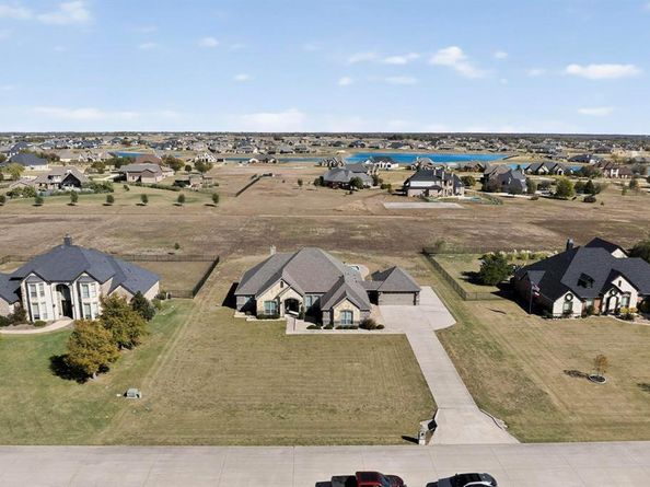 2575  Wincrest Drive , Rockwall Texas 75032