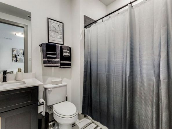 2649  La Altura Lane , Dallas Texas 75212