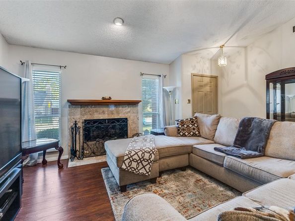 9416  Cedar Run Drive , Dallas Texas 75227