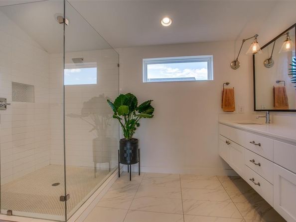 603  Finley Court , Dallas Texas 75208