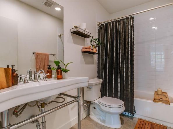 603  Finley Court , Dallas Texas 75208