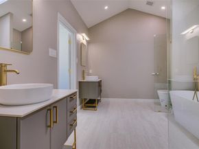 11103  Manorview Circle , Dallas Texas 75228
