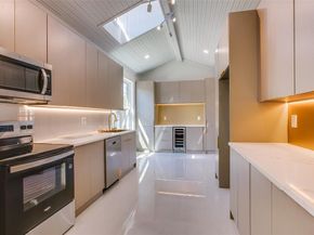 11103  Manorview Circle , Dallas Texas 75228