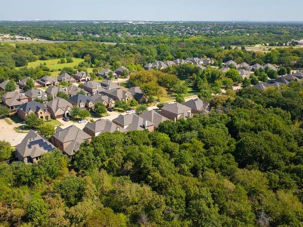 804  Bandelier Lane , Mansfield Texas 76063