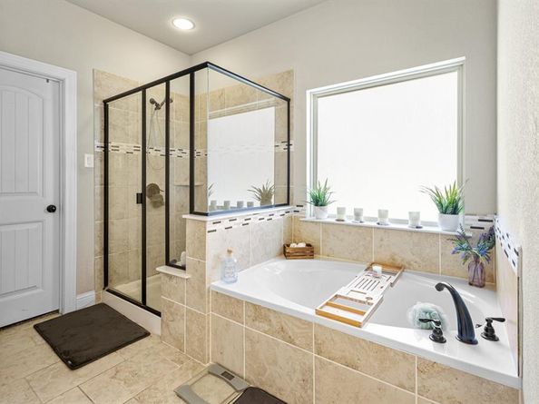 804  Bandelier Lane , Mansfield Texas 76063