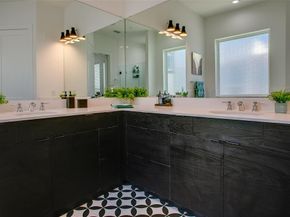 2239  Lovedale Avenue  105, Dallas Texas 75235