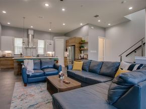 2239  Lovedale Avenue  105, Dallas Texas 75235