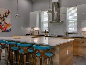 2239  Lovedale Avenue  105, Dallas Texas 75235