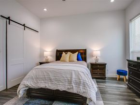 2239  Lovedale Avenue  105, Dallas Texas 75235