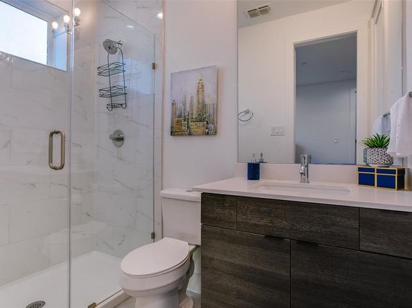 2239  Lovedale Avenue  105, Dallas Texas 75235