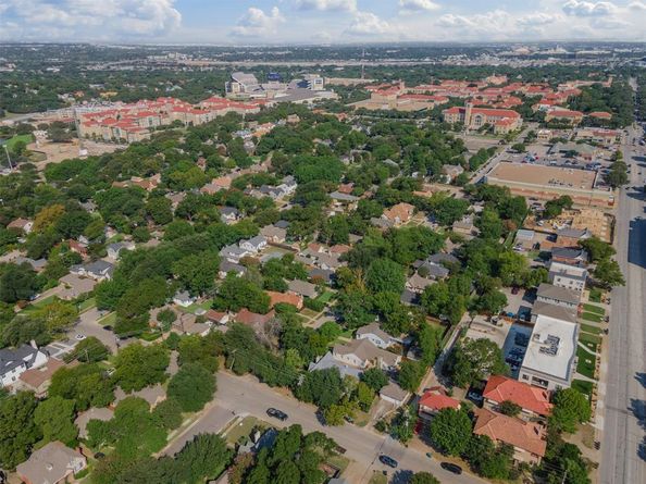 3248  Rogers Avenue , Fort Worth Texas 76109