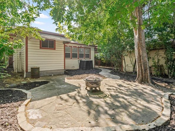 3248  Rogers Avenue , Fort Worth Texas 76109