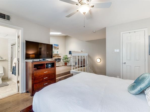 5200  Martel Avenue  23B, Dallas Texas 75206