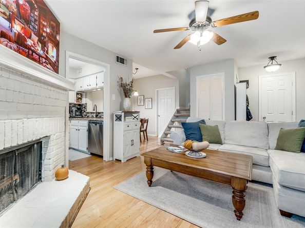 5200  Martel Avenue  23B, Dallas Texas 75206