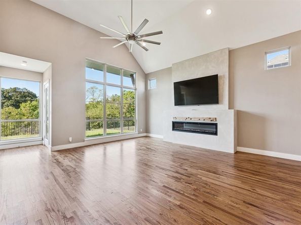 914  Saint George Place , DeSoto Texas 75115