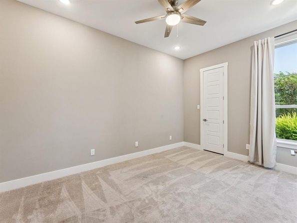 914  Saint George Place , DeSoto Texas 75115