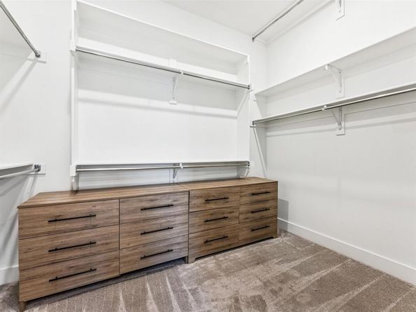 914  Saint George Place , DeSoto Texas 75115