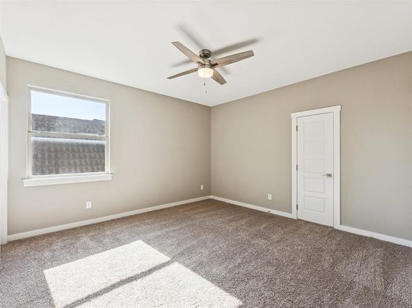 914  Saint George Place , DeSoto Texas 75115