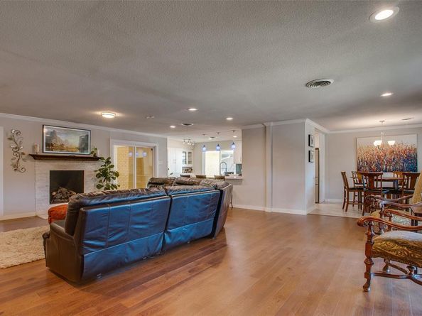 3515  Cripple Creek Drive , Dallas Texas 75224