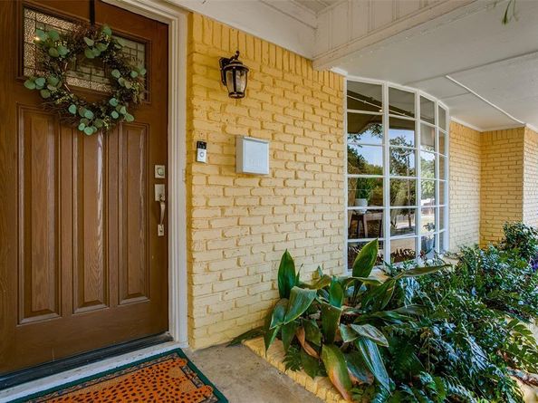3515  Cripple Creek Drive , Dallas Texas 75224