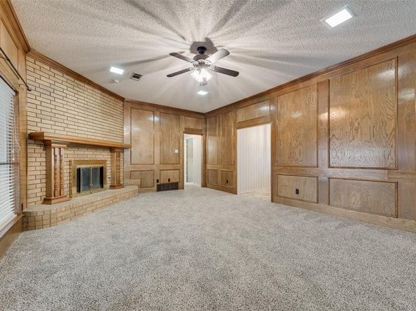 1917  Meadowview Drive , Garland Texas 75043