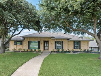 1917  Meadowview Drive 