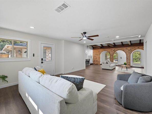 1815  Nora Drive , Pantego Texas 76013