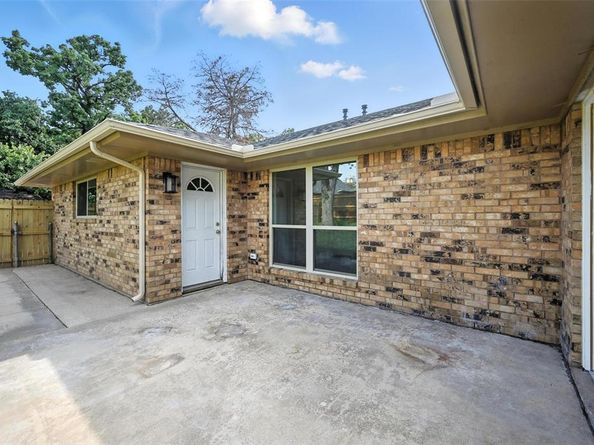 1815  Nora Drive , Pantego Texas 76013