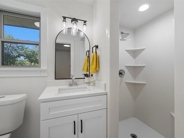1815  Nora Drive , Pantego Texas 76013