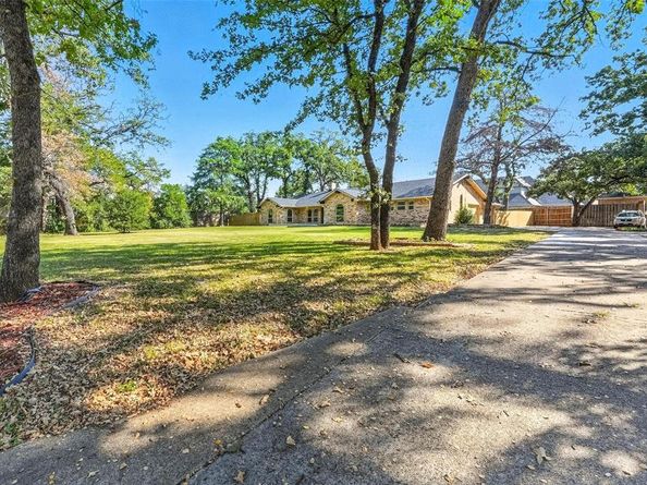 1815  Nora Drive , Pantego Texas 76013