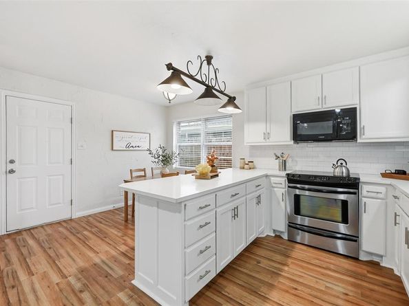 5225  Ruston Avenue , Fort Worth Texas 76133