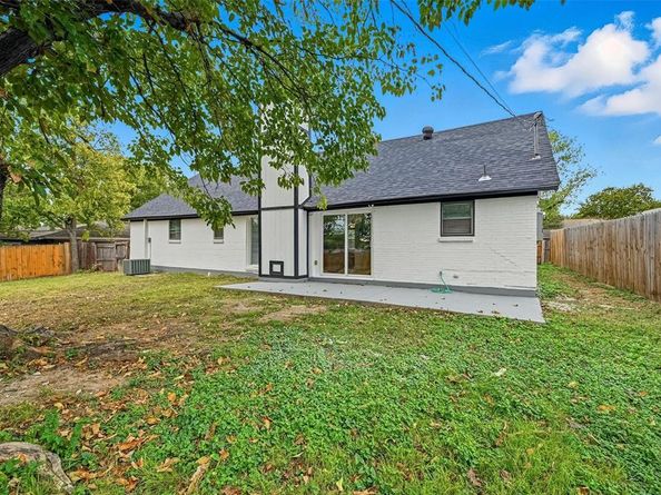 5225  Ruston Avenue , Fort Worth Texas 76133