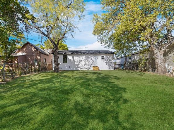 5513  Geddes Avenue , Fort Worth Texas 76107