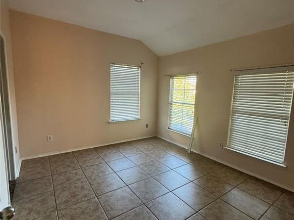 1413  Live Oak Lane , Savannah Texas 76227