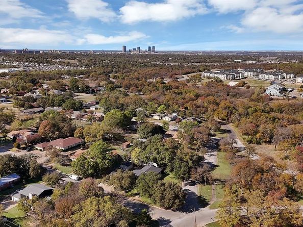 4216  Heather Trail , Fort Worth Texas 76119