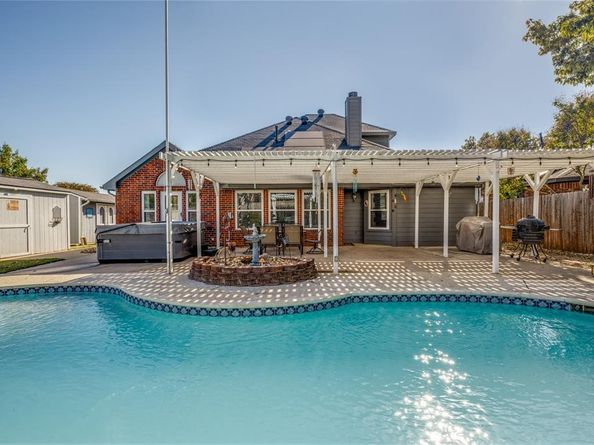 1719  Falcon Drive , Corinth Texas 76210