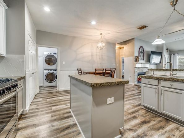 1719  Falcon Drive , Corinth Texas 76210