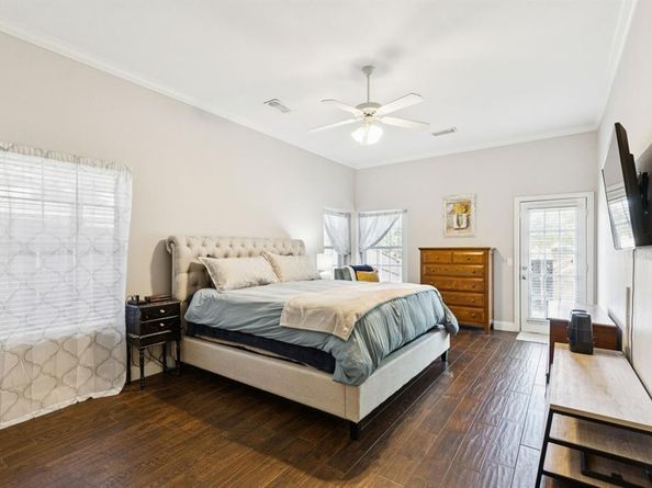 1060  Rosewood Drive , Grapevine Texas 76051