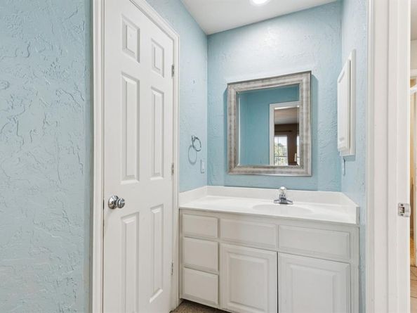 1060  Rosewood Drive , Grapevine Texas 76051