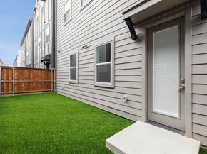 2628  Carmelita Street , Dallas Texas 75212