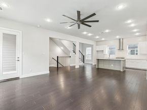 2628  Carmelita Street , Dallas Texas 75212